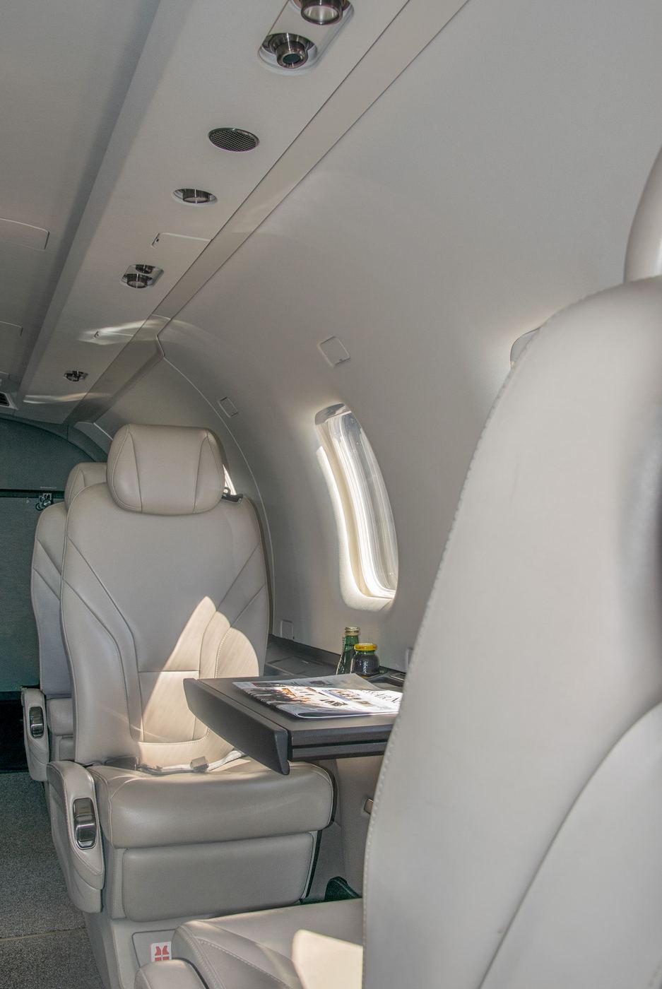 Cabine club du PC-12 NGX OH-VAD